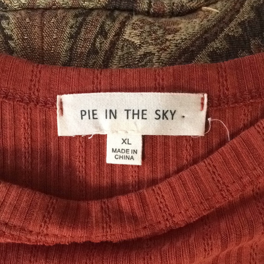 Shirt - Picture 2 of 3